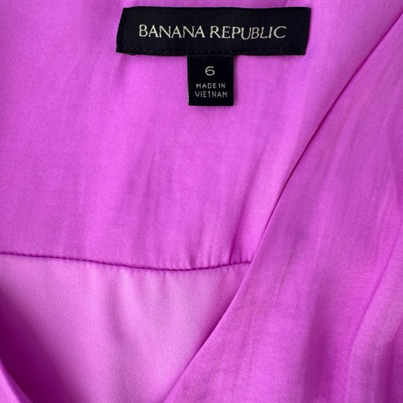 Banana Republic Fuchsia V-Neck Sleeveless Midi Dress - Picture 4 of 9